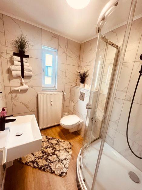 Ferienwohnung An Der Uniklinik Mit Eigener Kueche Und Renoviertem Badezimmer Homburg  Exteriér fotografie
