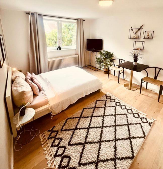 Ferienwohnung An Der Uniklinik Mit Eigener Kueche Und Renoviertem Badezimmer Homburg  Exteriér fotografie