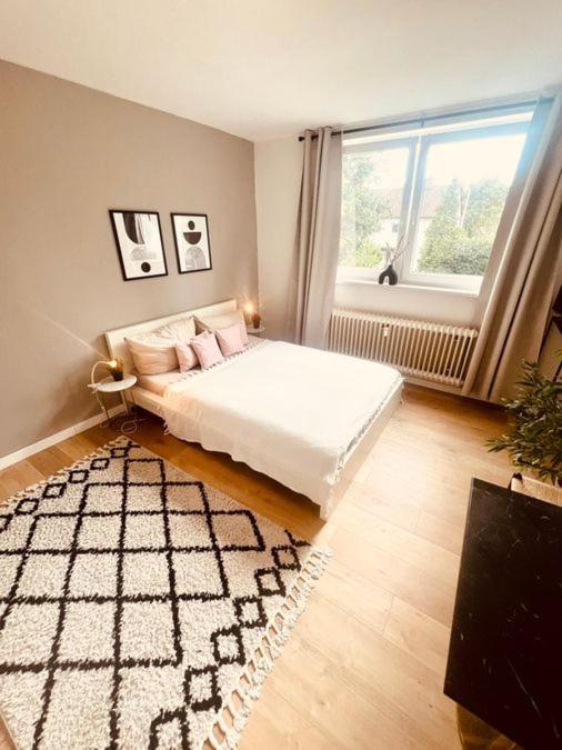 Ferienwohnung An Der Uniklinik Mit Eigener Kueche Und Renoviertem Badezimmer Homburg  Exteriér fotografie