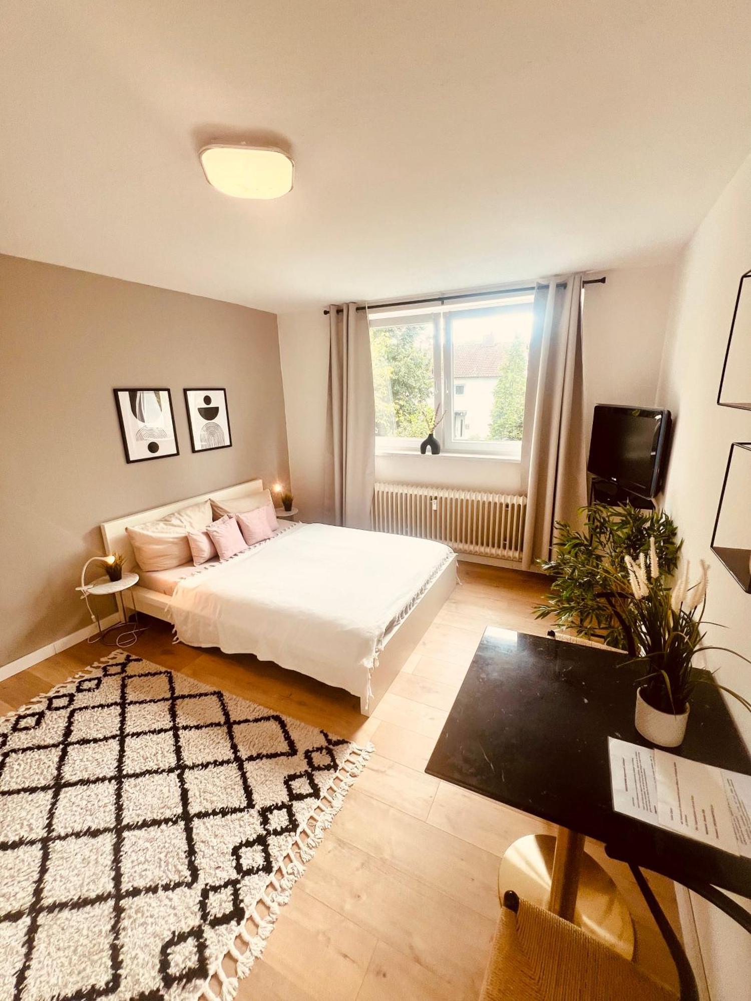 Ferienwohnung An Der Uniklinik Mit Eigener Kueche Und Renoviertem Badezimmer Homburg  Exteriér fotografie